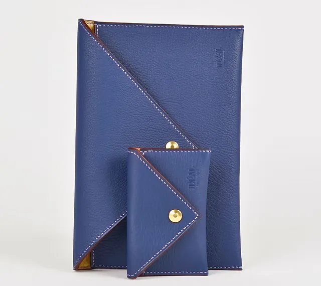 Pochettes Benoite — Vue de côté, petit et grand modèles, maroquinerie Atelier Idéal